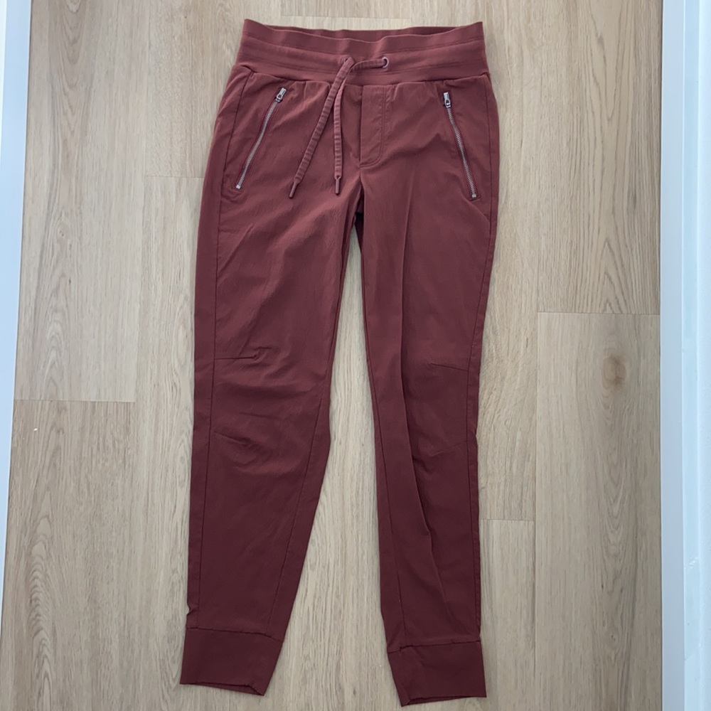 Athleta Trekkie North Jogger